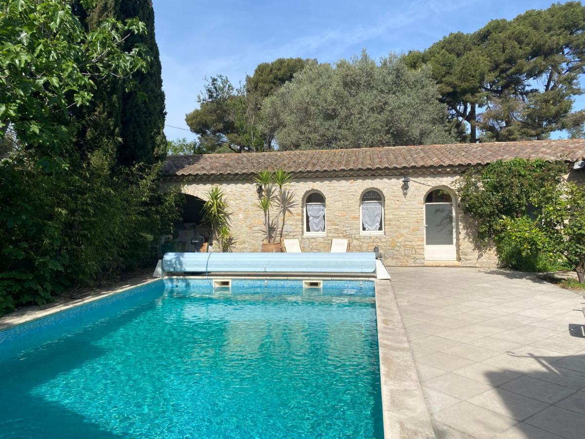 Le Patio Aux Oiseaux Acomodação com café da manhã La Ciotat Exterior foto