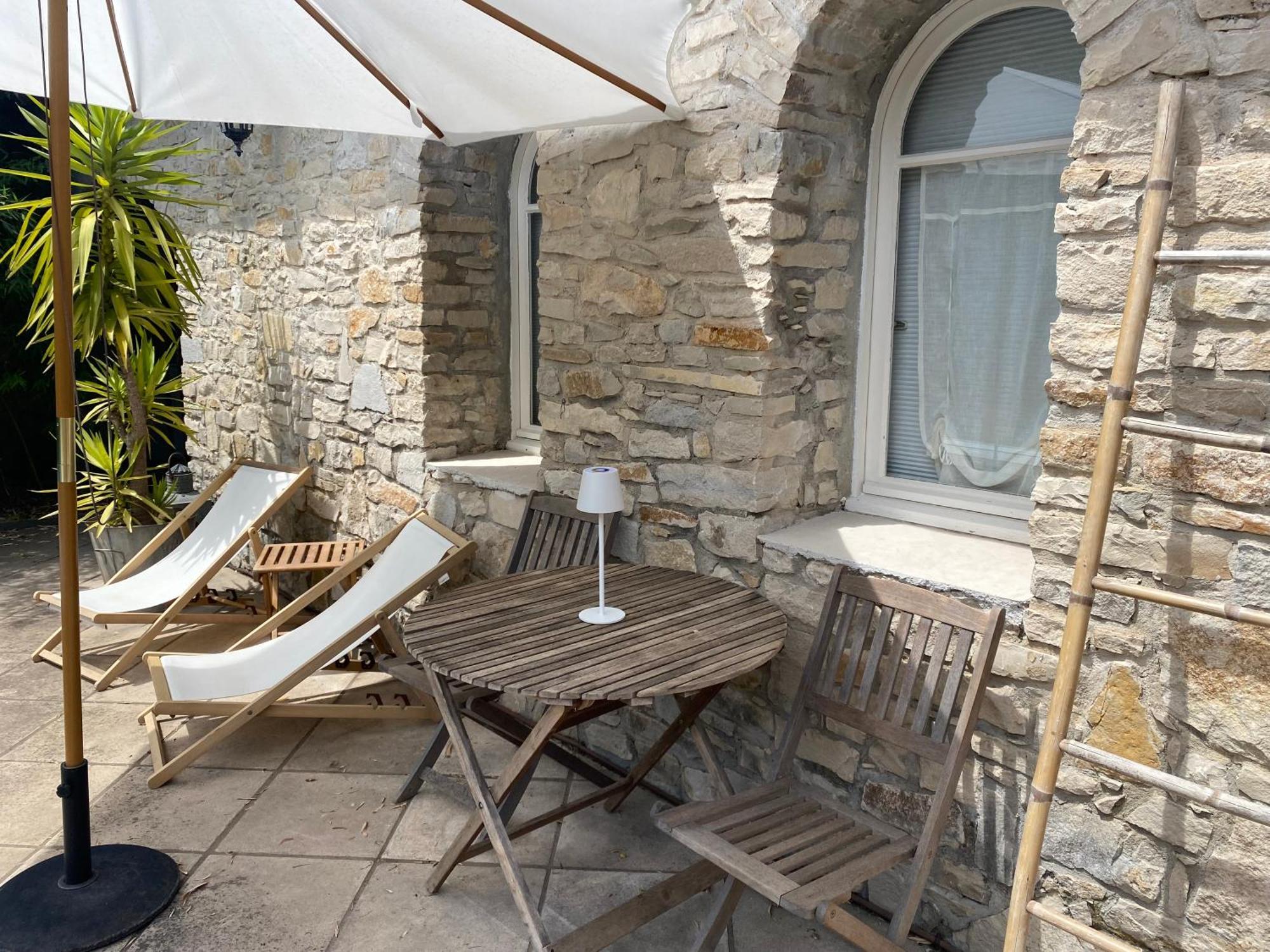 Le Patio Aux Oiseaux Acomodação com café da manhã La Ciotat Exterior foto